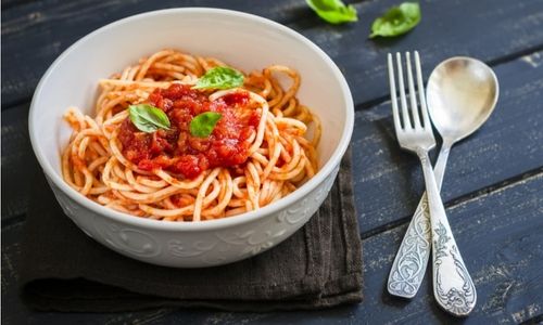 7 Perfectly Simple Pasta Recipes Your Family Will Love Simple Tomato Herb Spaghetti